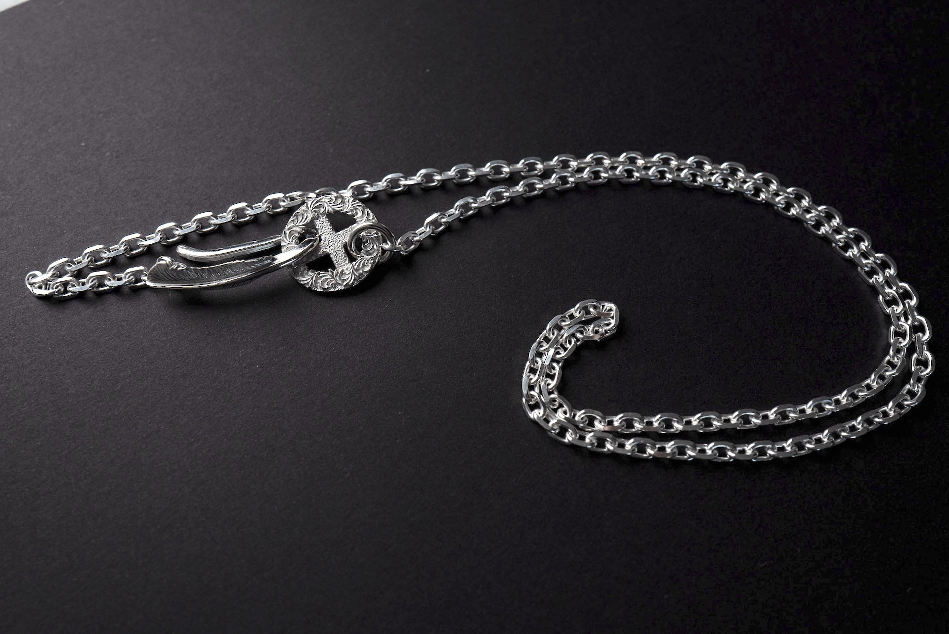 Legend Medium Silver Necklace with Feather Hook