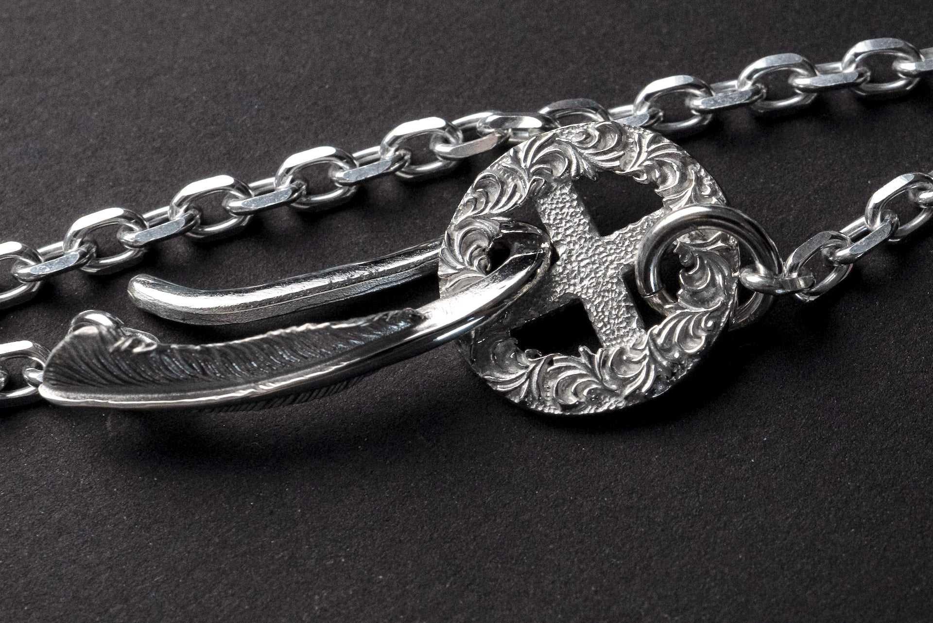 Legend Medium Silver Necklace with Feather Hook