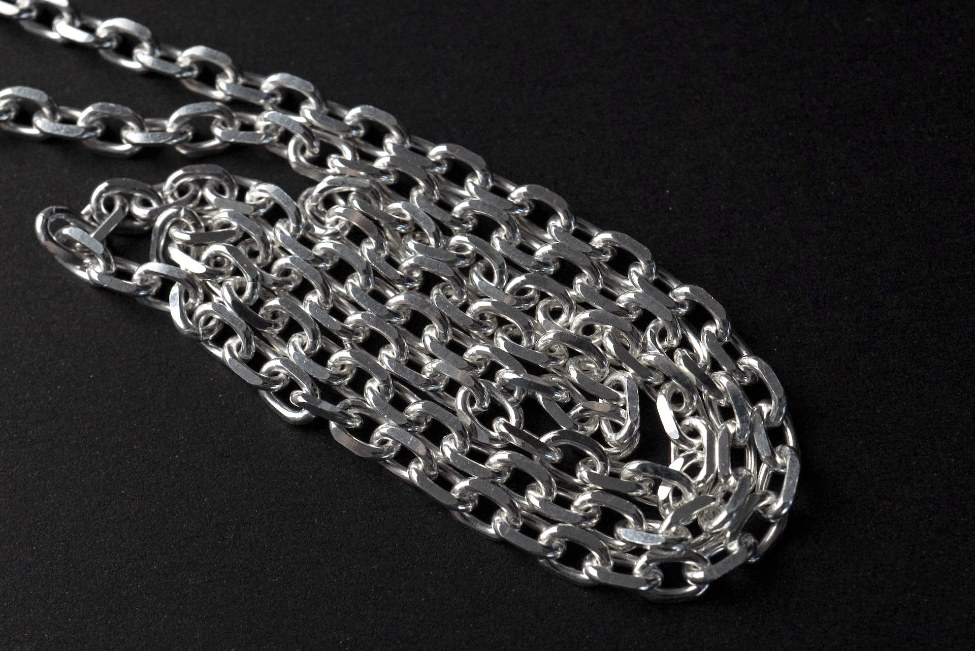 Legend Medium Silver Necklace with Feather Hook