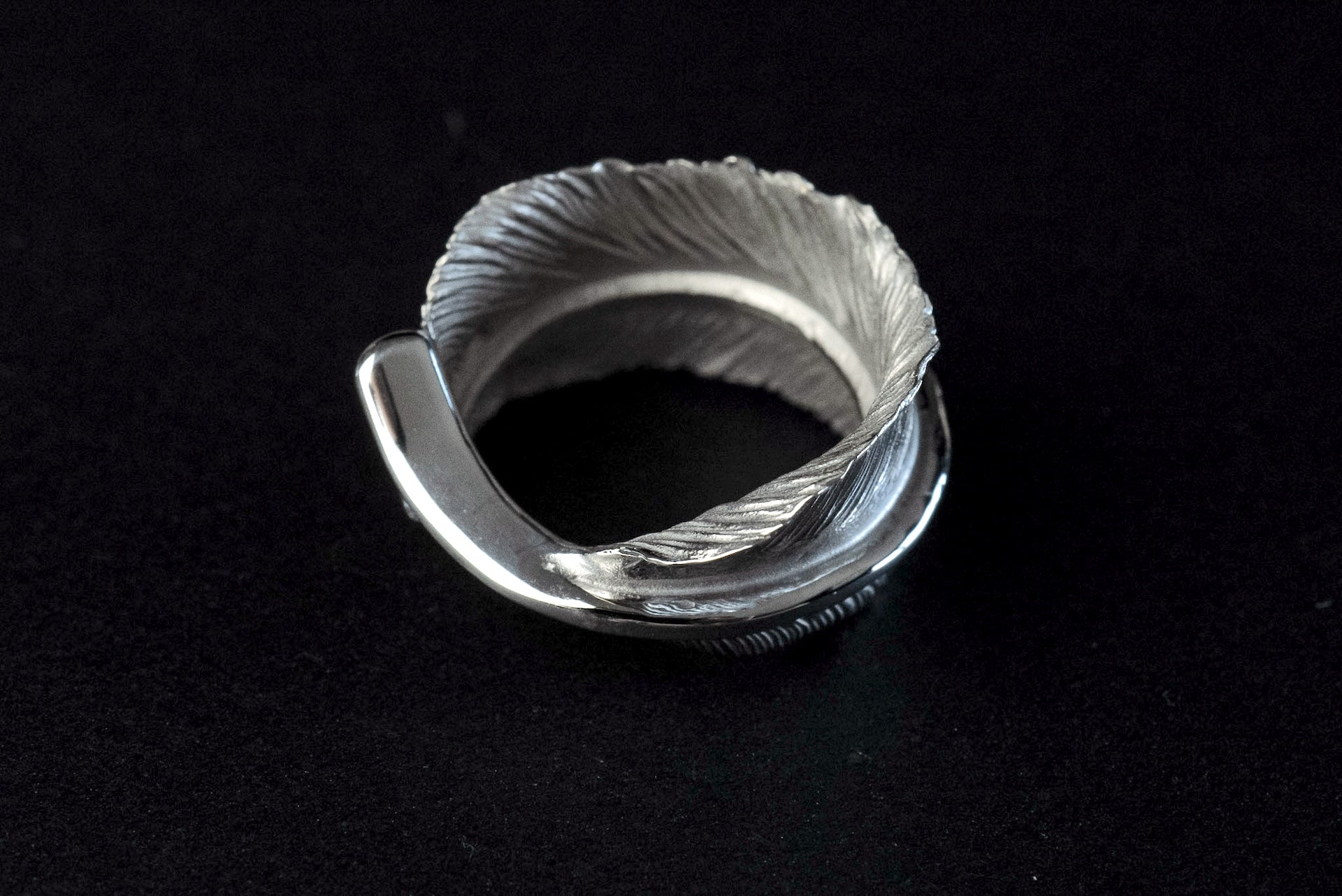 Legend "Curled" Large Feather Silver Ring