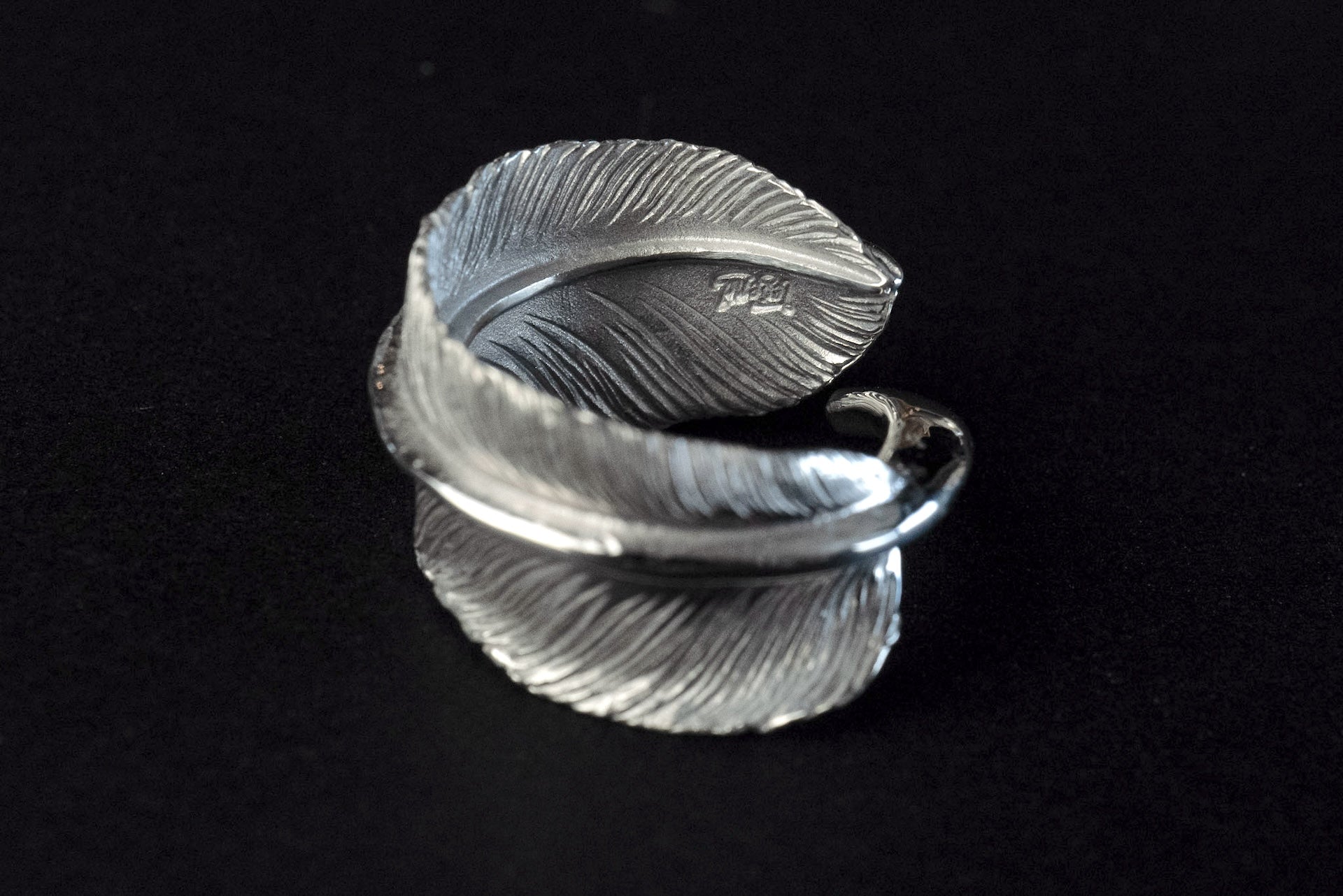 Legend "Curled" Large Feather Silver Ring
