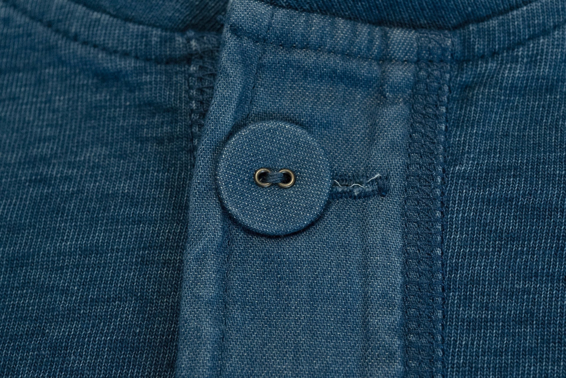 Pure Blue Japan 6.5oz "Signature" Indigo Dyed Henley Tee (Greencast Indigo)