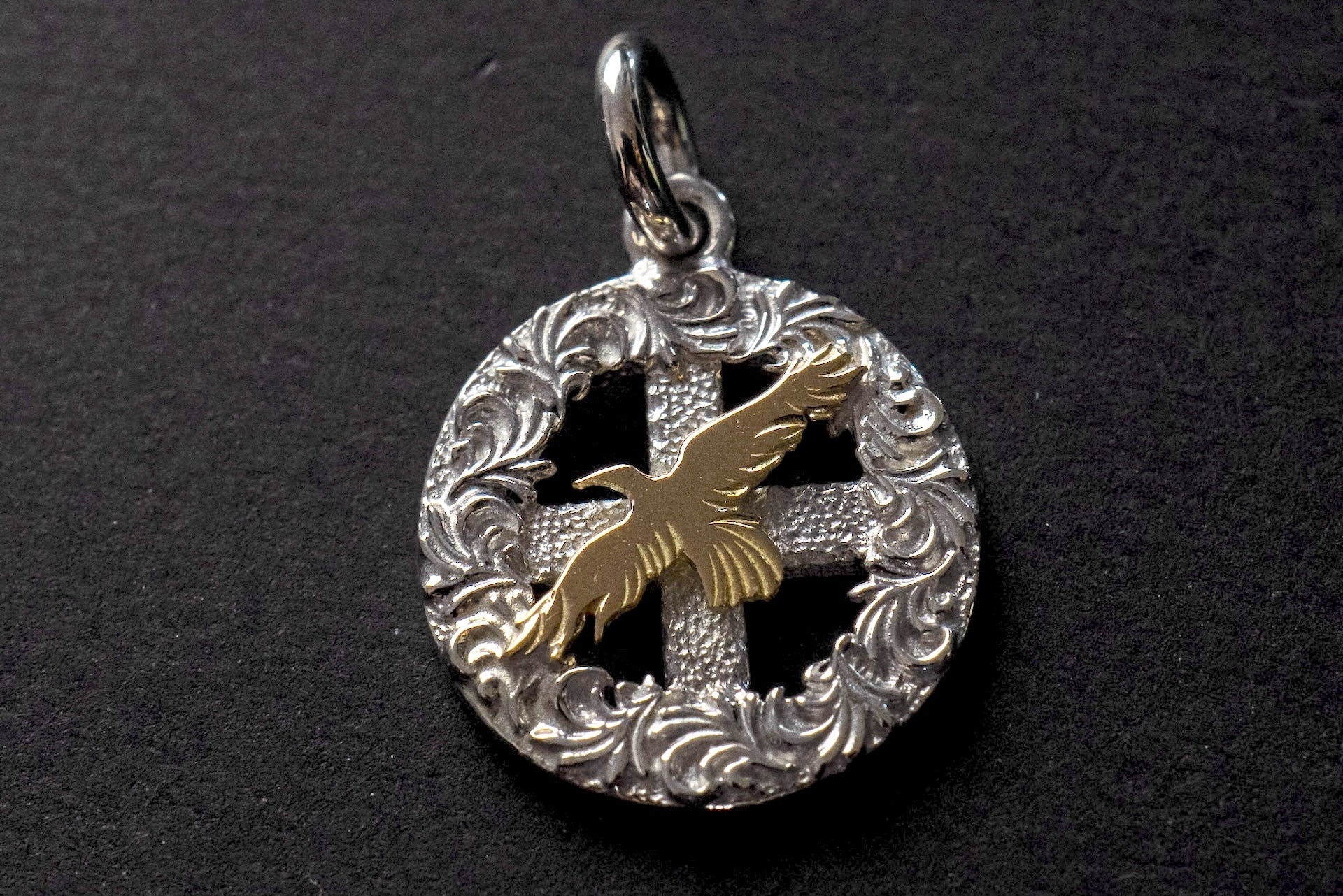 Legend Size Small Medicine Wheel with 18K Gold Flying Eagle Pendant (P-137-S)