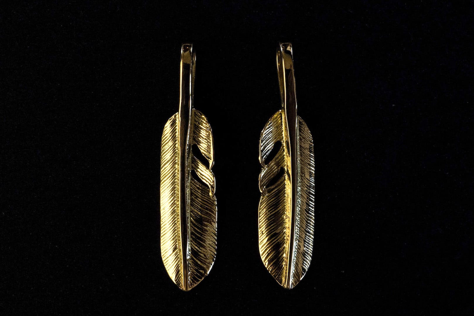 First Arrow's XS 18K Gold Feather Pendant (P-594)