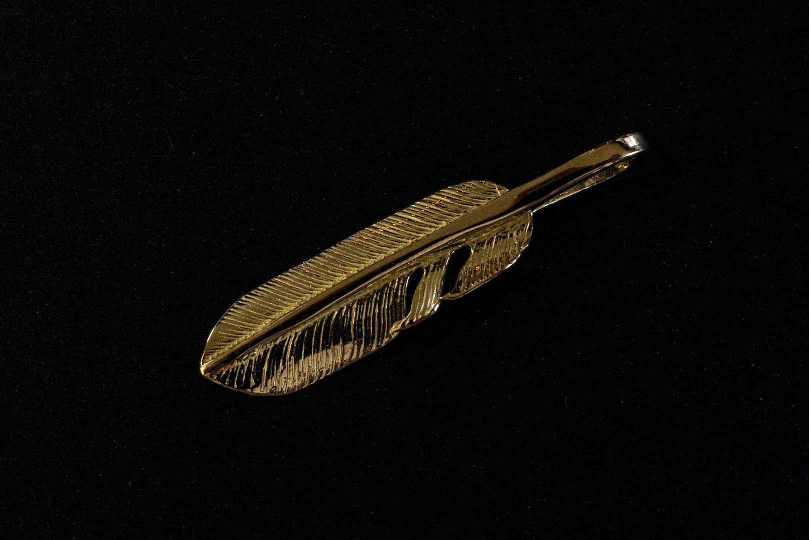 First Arrow's XS 18K Gold Feather Pendant (P-594)
