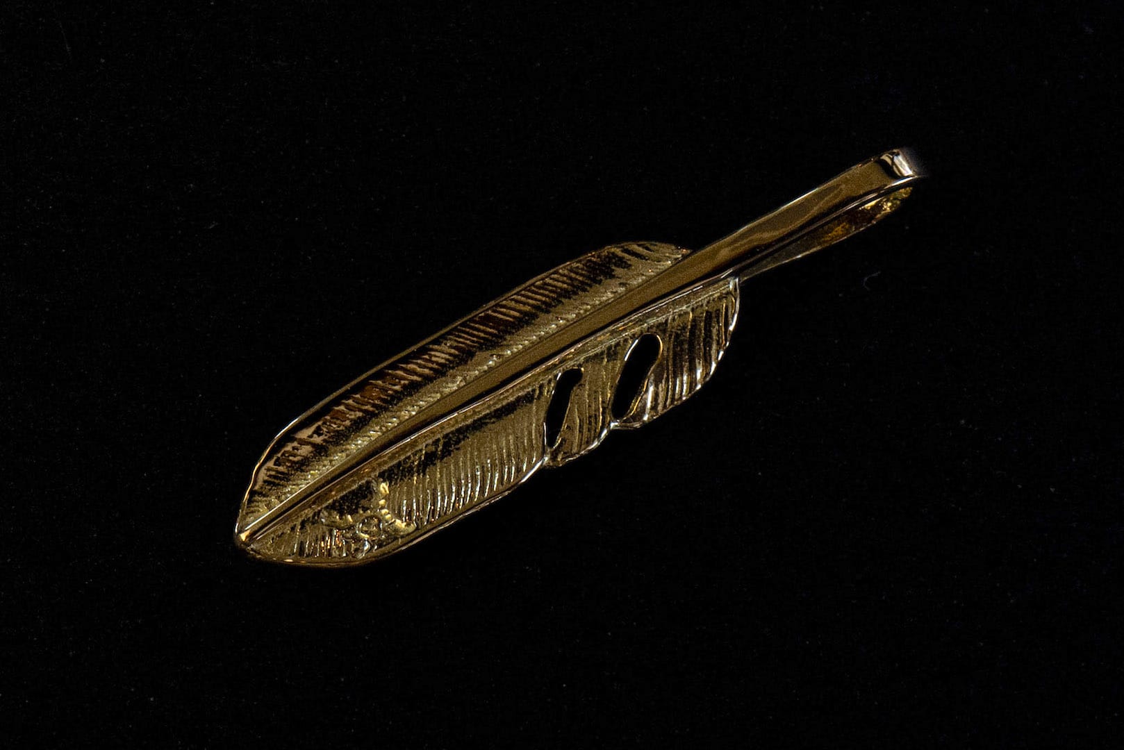 First Arrow's XS 18K Gold Feather Pendant (P-594)