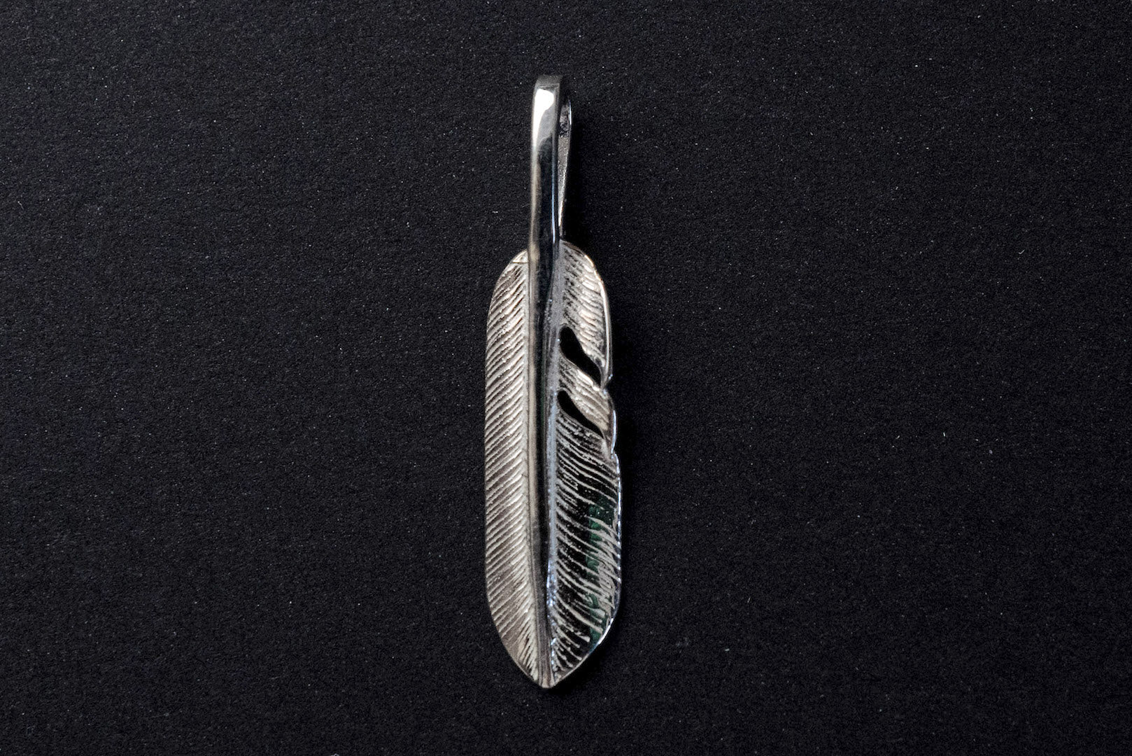First Arrow's XS Silver Feather Pendant (P-593)