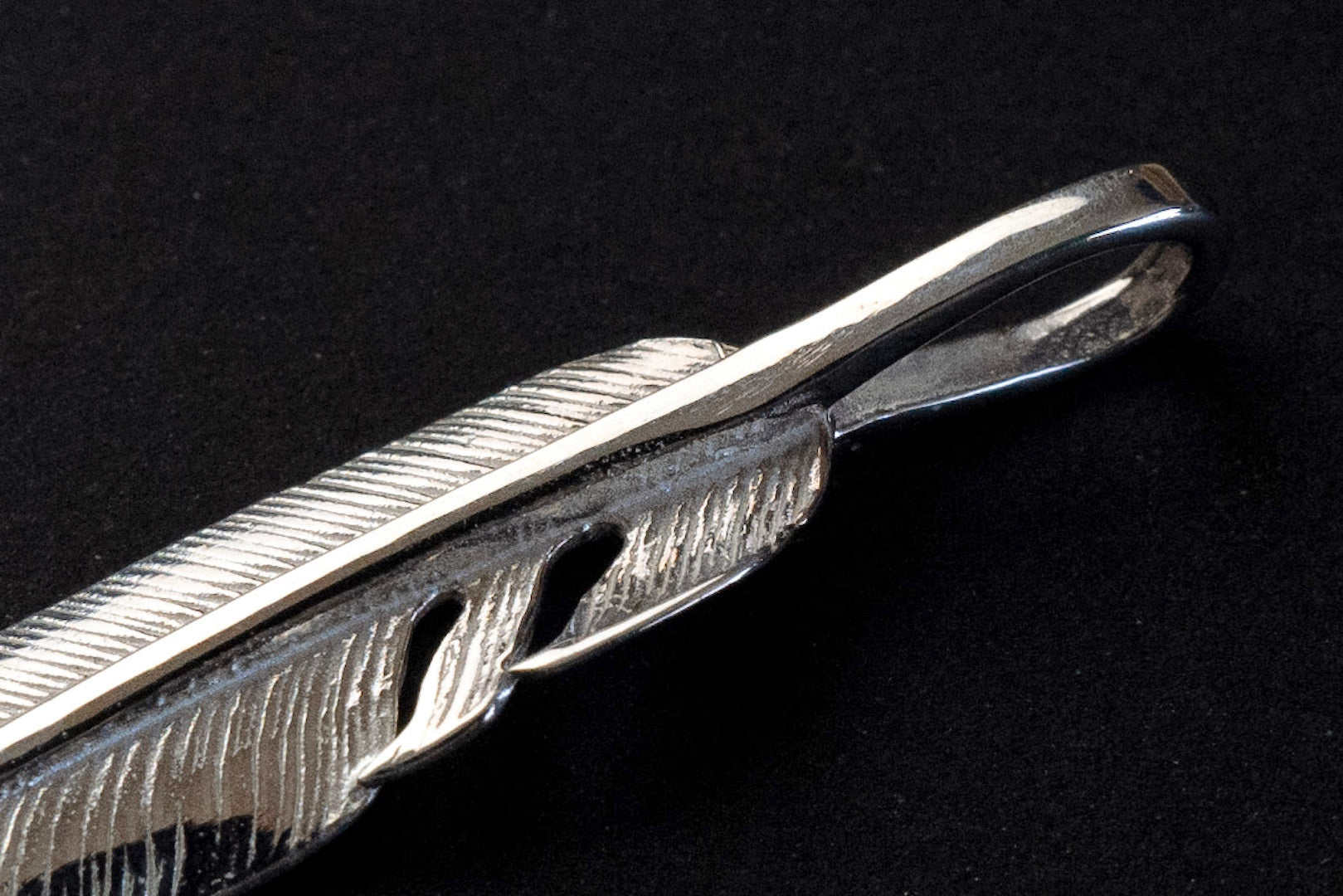 First Arrow's XS Silver Feather Pendant (P-593)