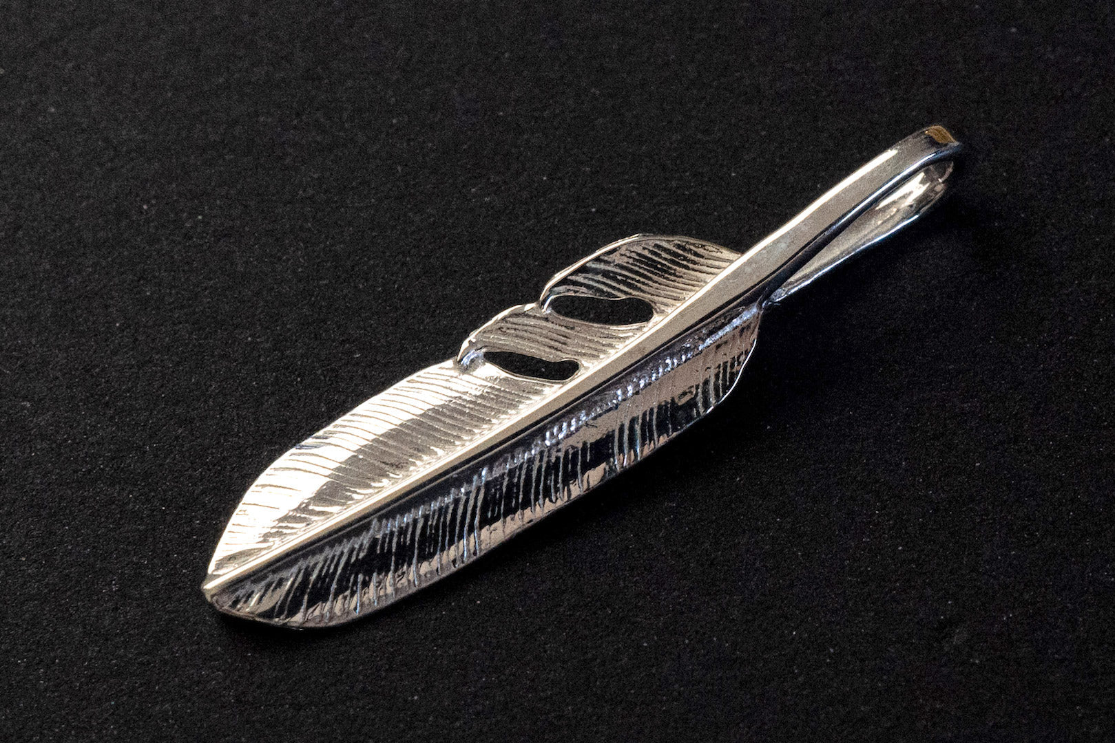 First Arrow's XS Silver Feather Pendant (P-593)