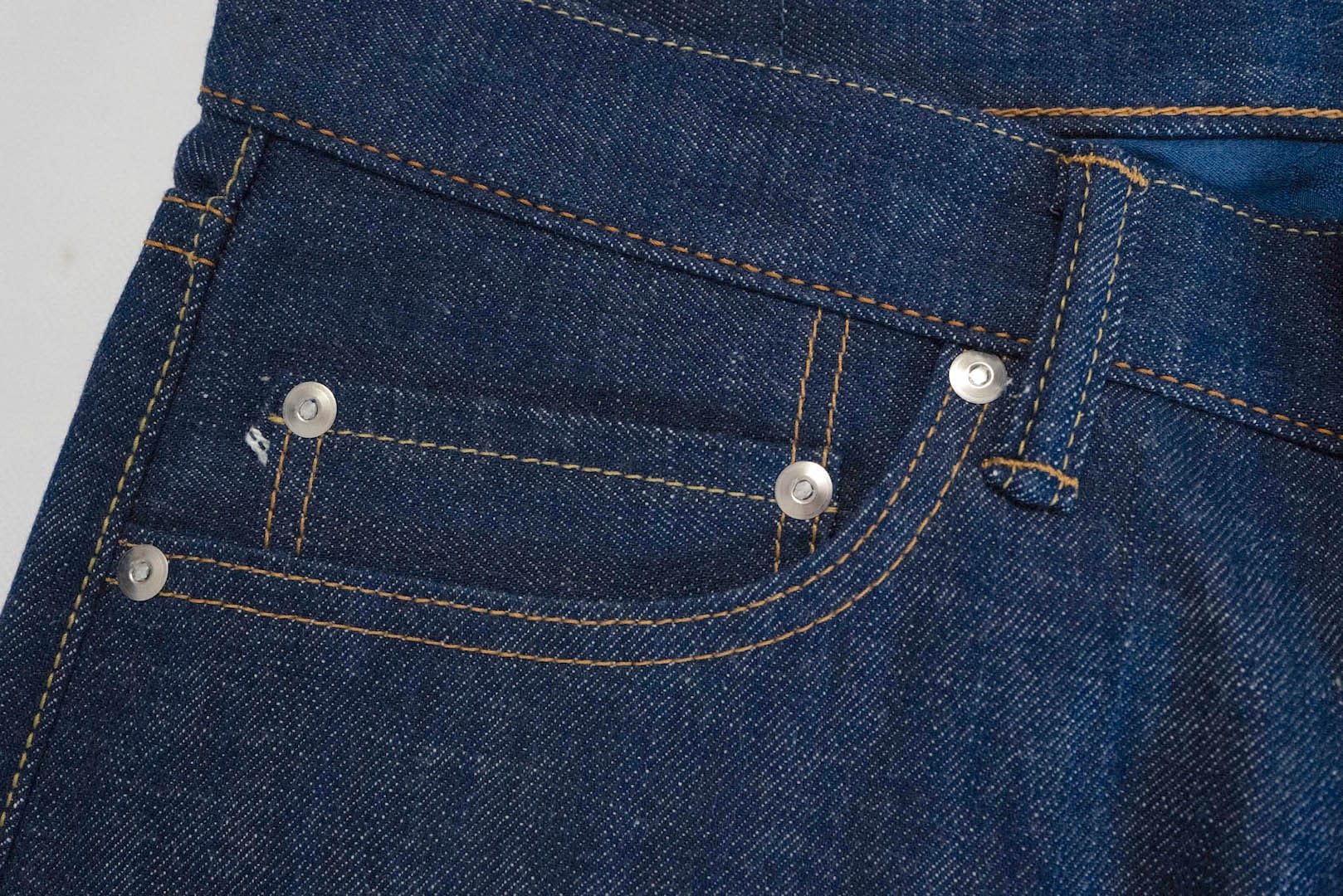 MOMOTARO JEANS  13.5oz 0405-AI "Ultimate Natural Indigo" Denim (High Tapered fit)