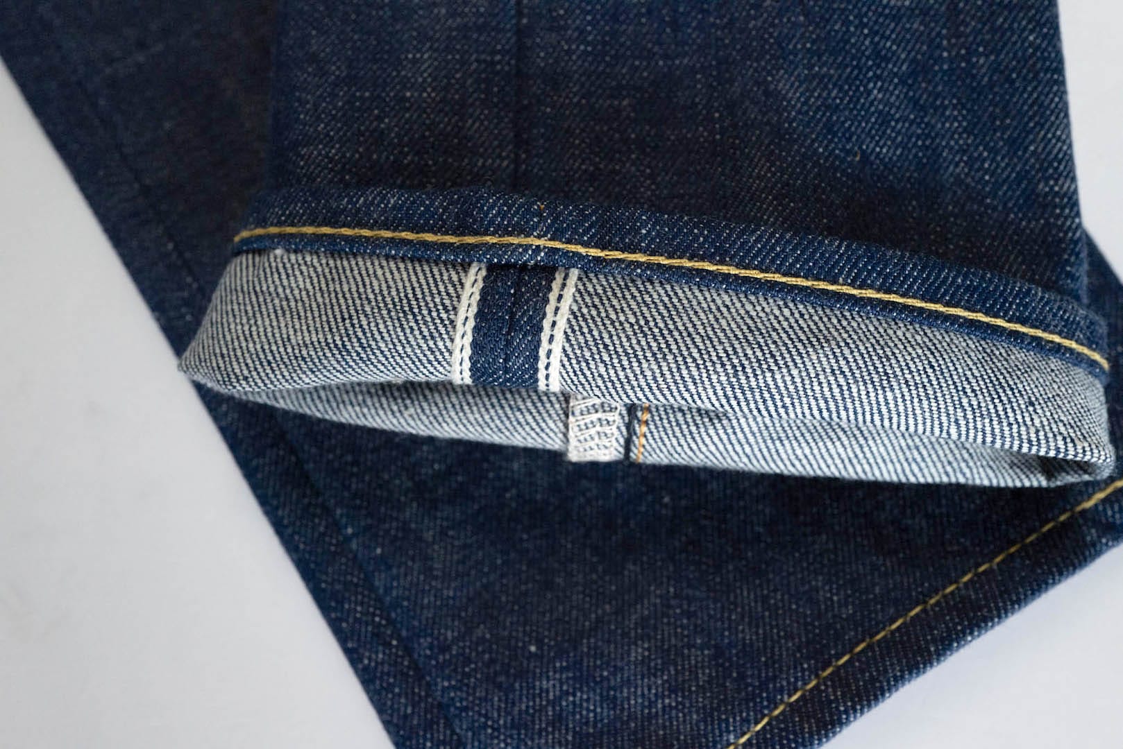 MOMOTARO JEANS  13.5oz 0405-AI "Ultimate Natural Indigo" Denim (High Tapered fit)