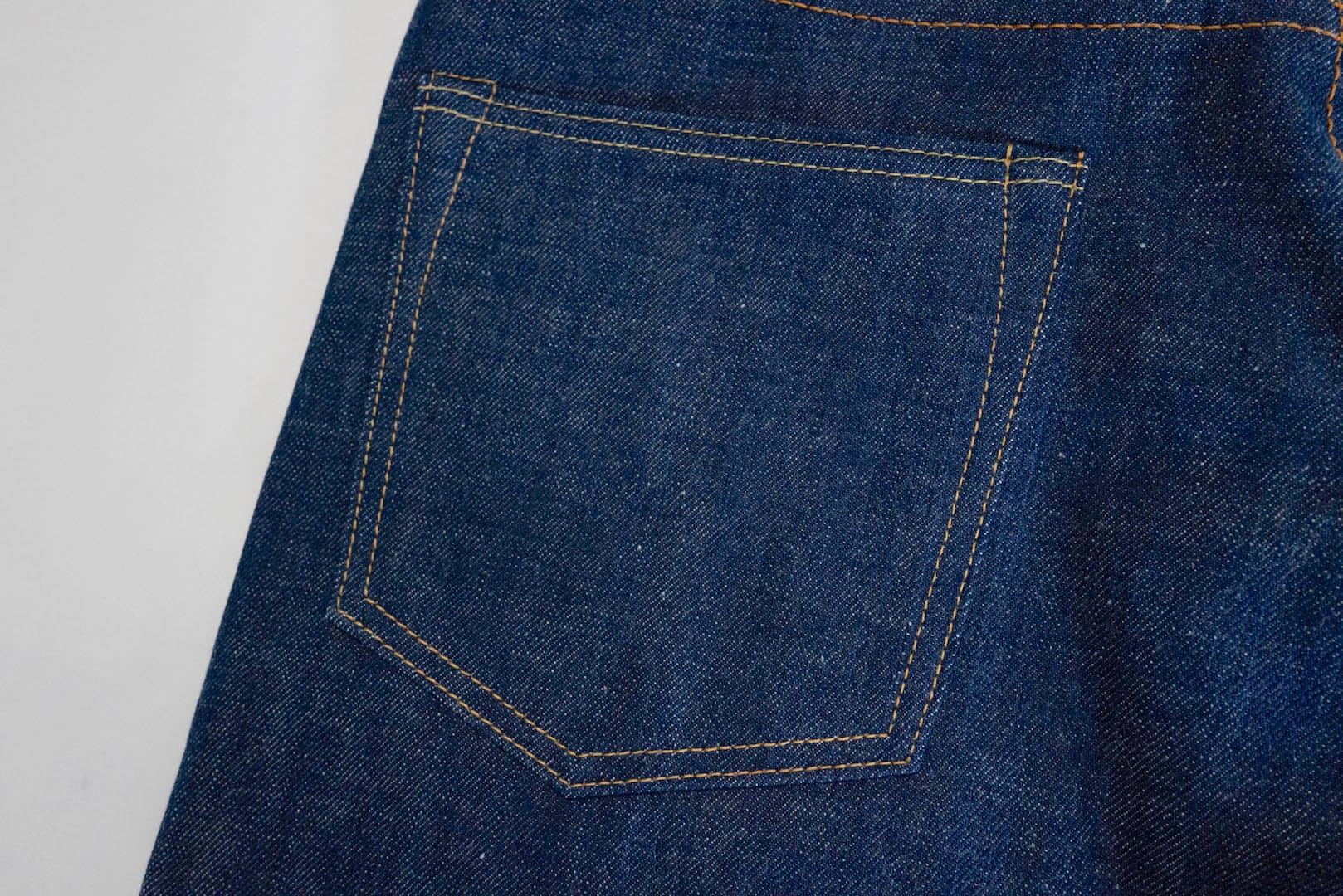 MOMOTARO JEANS  13.5oz 0405-AI "Ultimate Natural Indigo" Denim (High Tapered fit)