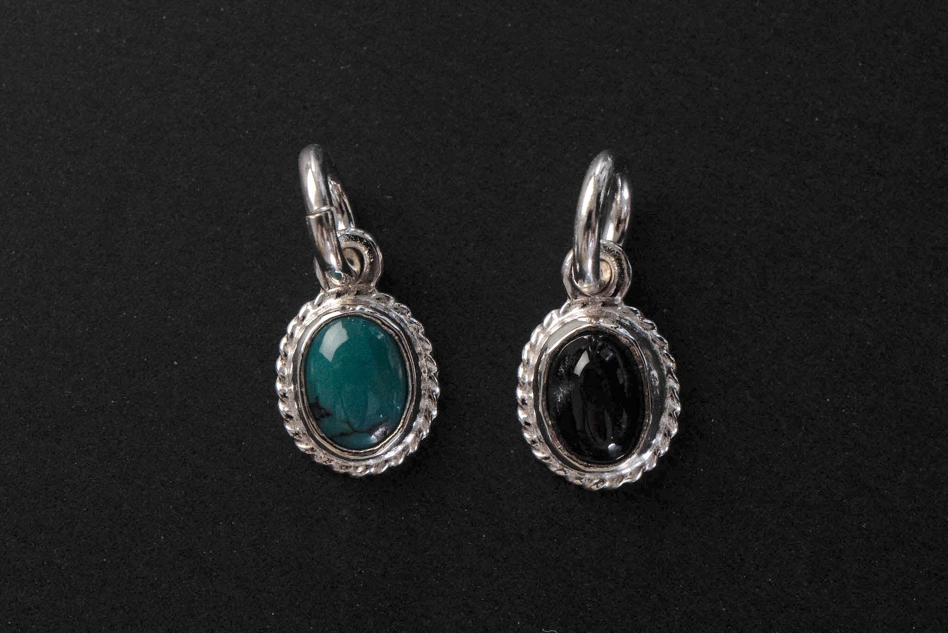 First Arrow's Size Small Mini Oval Pendant With Turquoise (P-297)