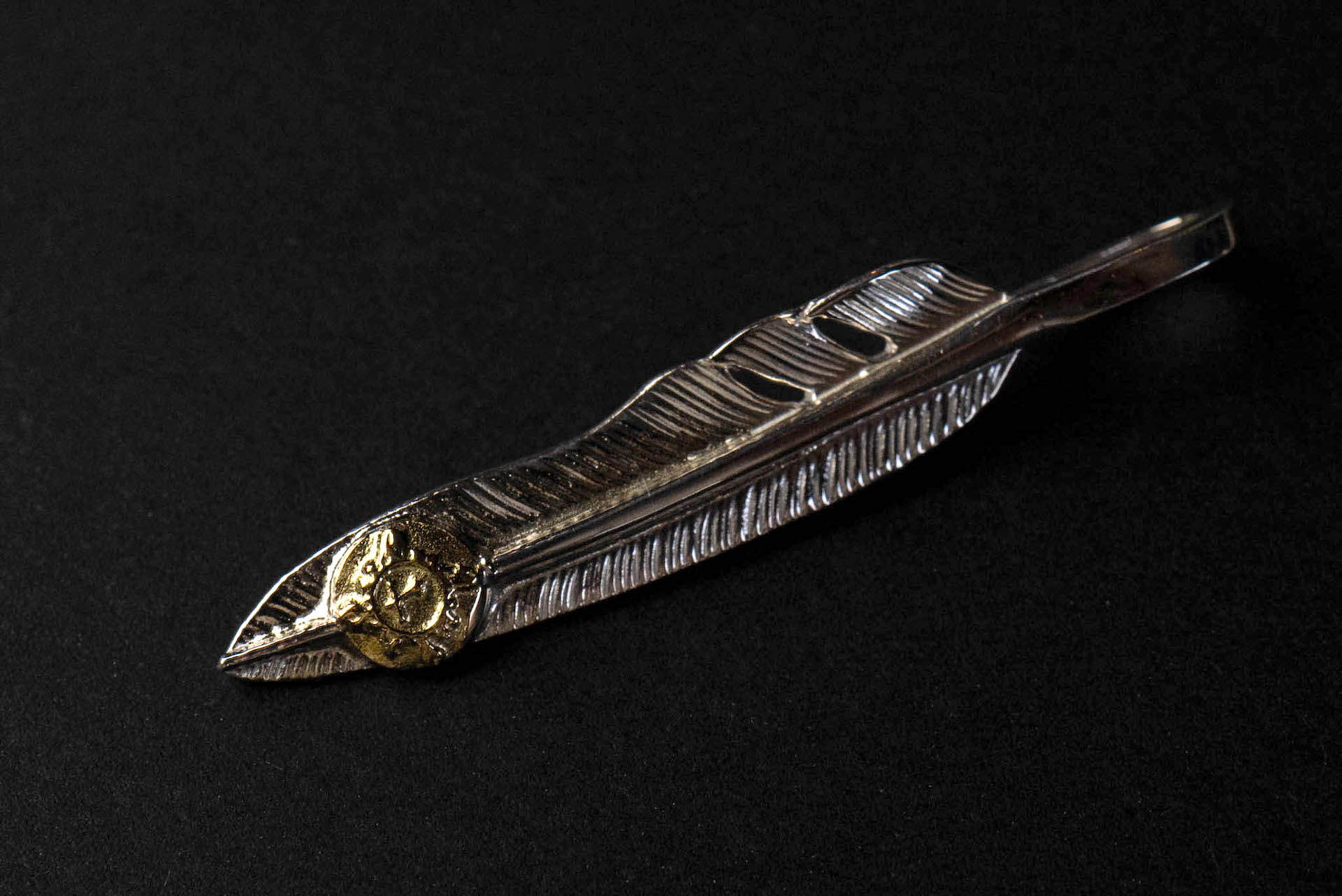 First Arrow's Small "Kazekiri Feather" Pendant With 18K Gold Emblem (P-432)