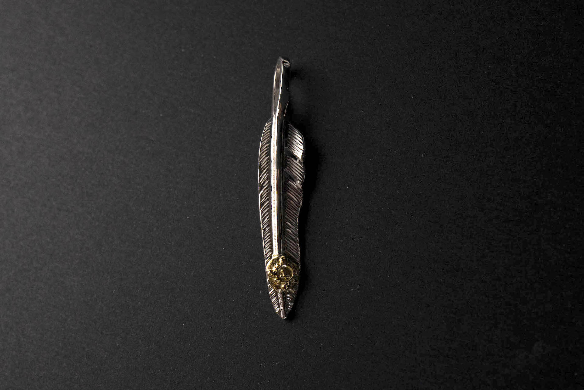 First Arrow's Small "Kazekiri Feather" Pendant With 18K Gold Emblem (P-432)