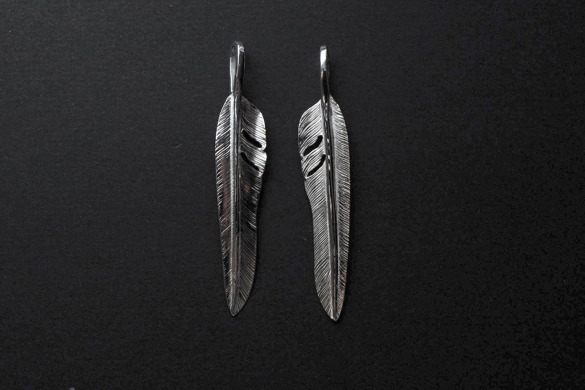 First Arrow's Medium "Kazekiri" Silver Feather Pendants (P-557)