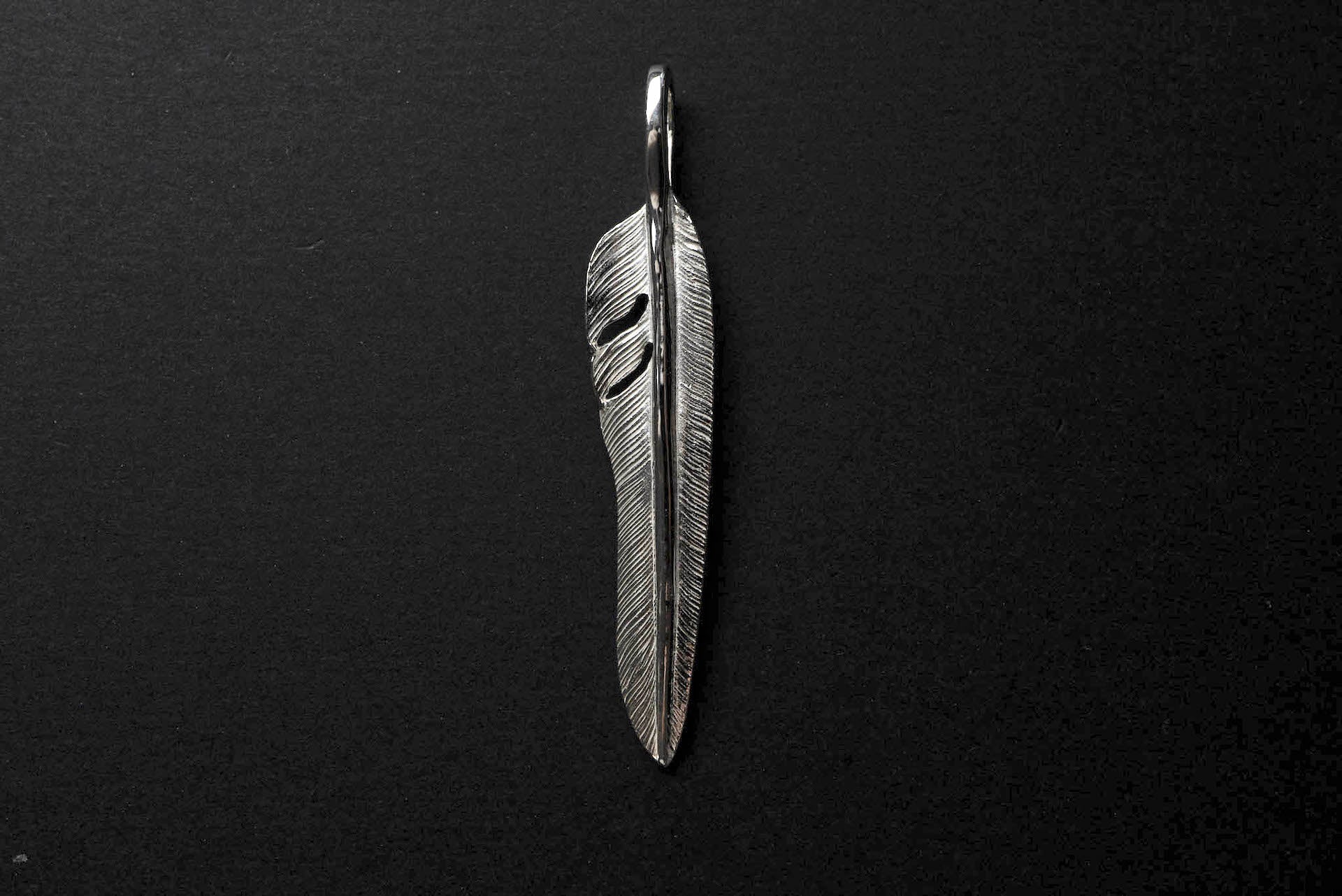 First Arrow's Medium "Kazekiri" Silver Feather Pendants (P-557)