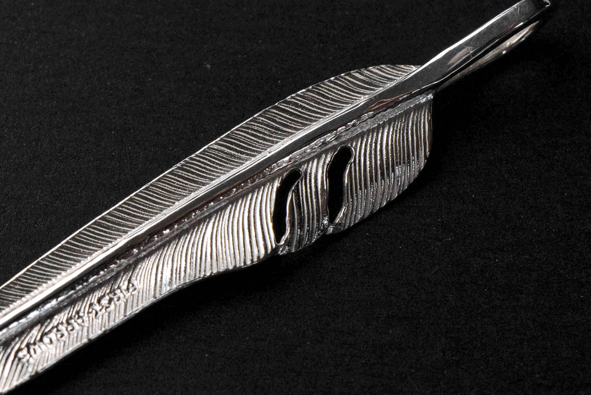 First Arrow's Medium "Kazekiri" Silver Feather Pendants (P-557)