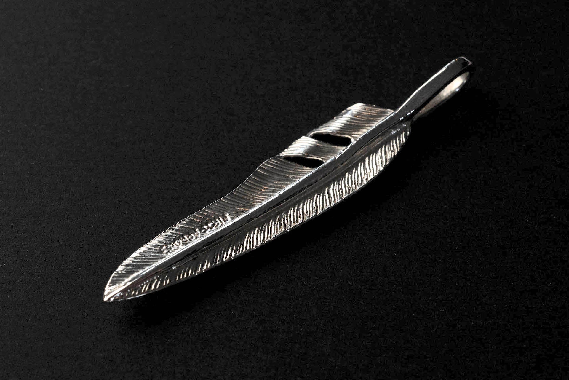 First Arrow's Medium "Kazekiri" Silver Feather Pendants (P-557)