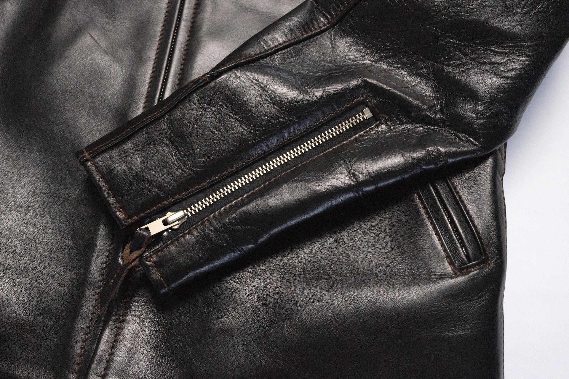 The Flat Head Horsehide Quilted Single Riders Jacket  (Black Tea-cored)