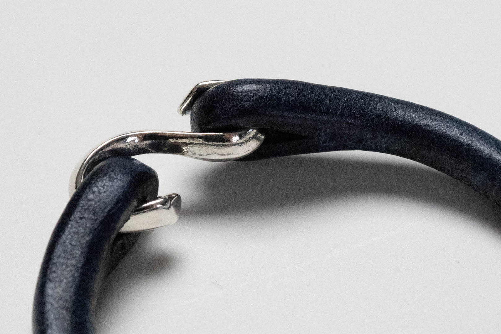 The Flat Head 'Silver Hook' Single Cuff (Indigo Navy)