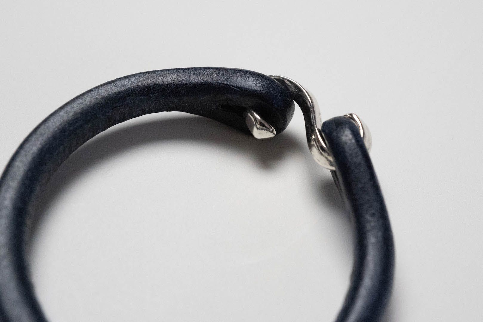 The Flat Head 'Silver Hook' Single Cuff (Indigo Navy)