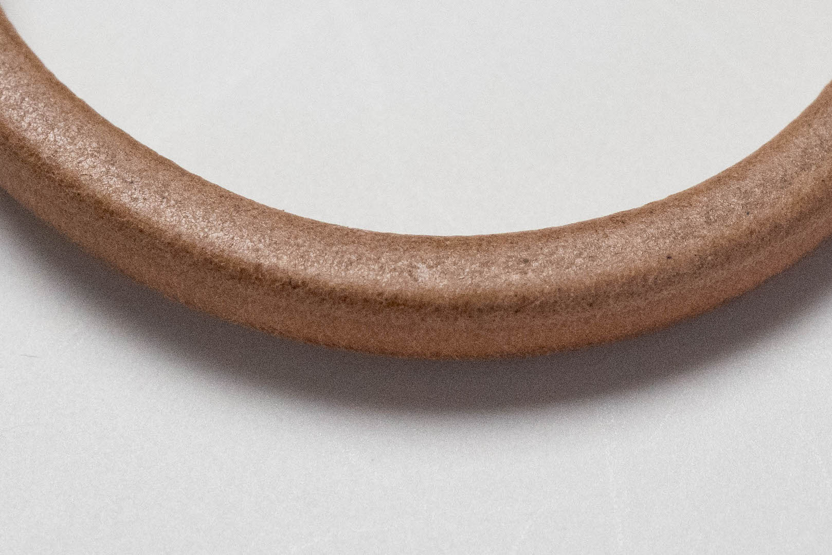 The Flat Head 'Silver Hook' Single Cuff (Natural Tan)