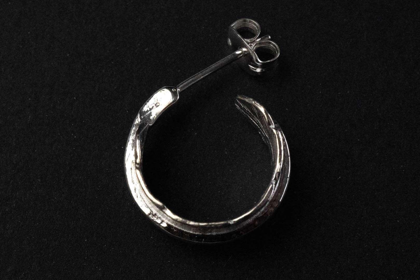 First Arrow's Small Feather Pierced Earring (O-007S)