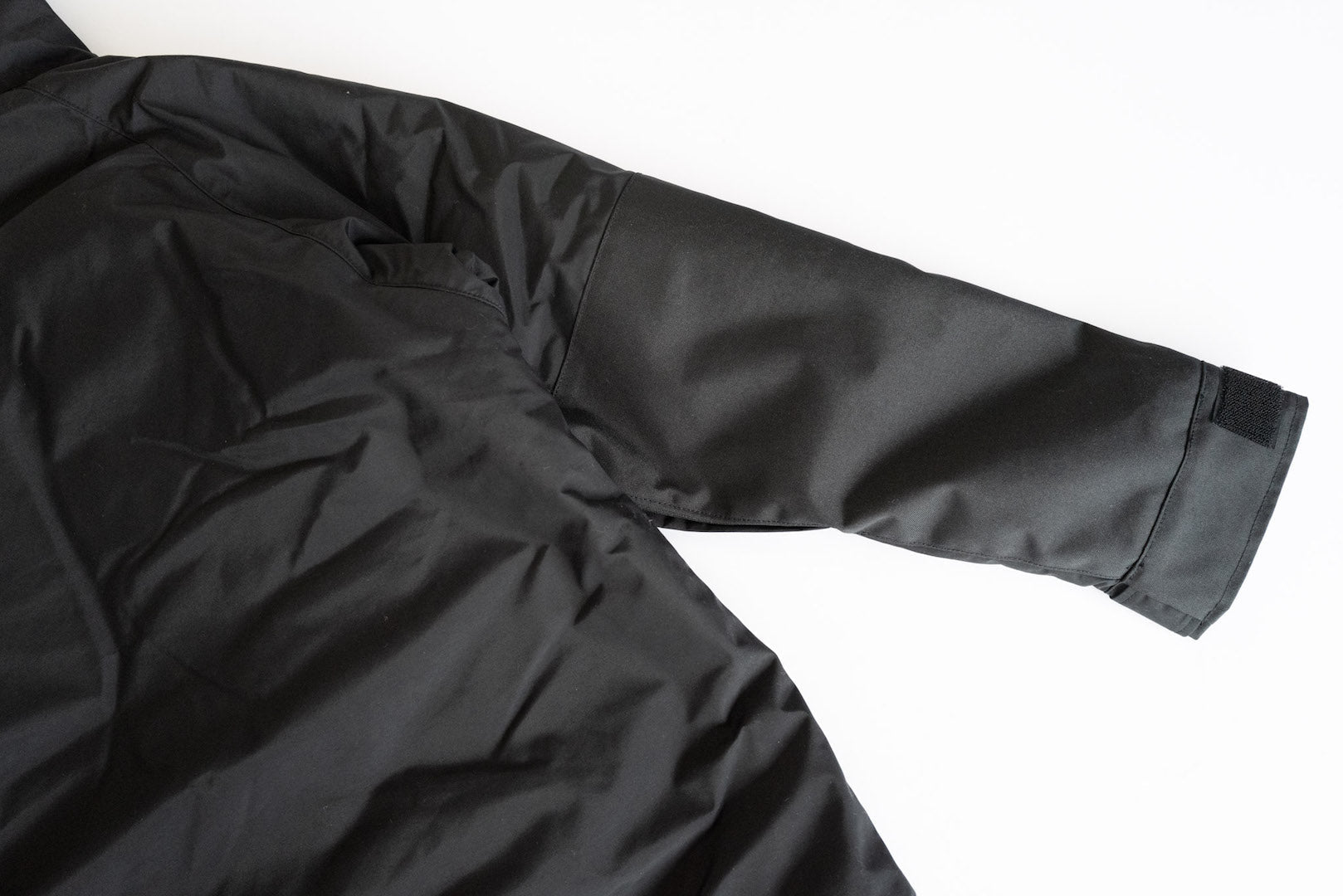 Ultima Thule by Freewheelers "All Weather" Hard-Shell Jacket (Black)