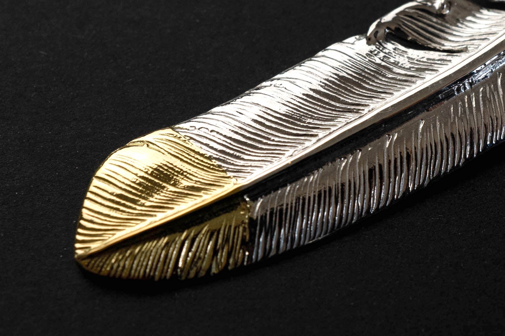 First Arrow's Large Quarter 18k Gold Feather Pendant (P-474)