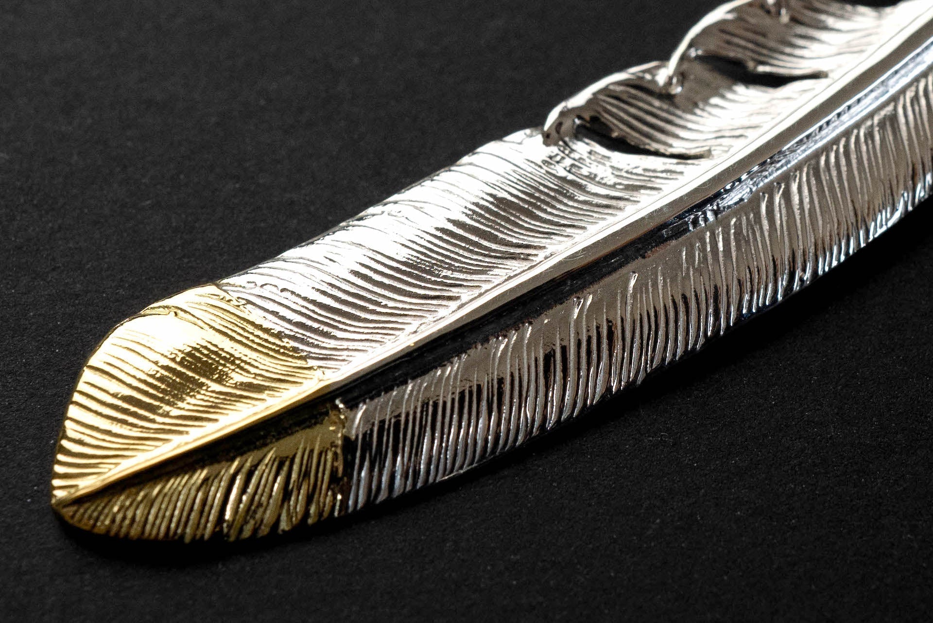 First Arrow's Large Quarter 18k Gold Feather Pendant (P-474)