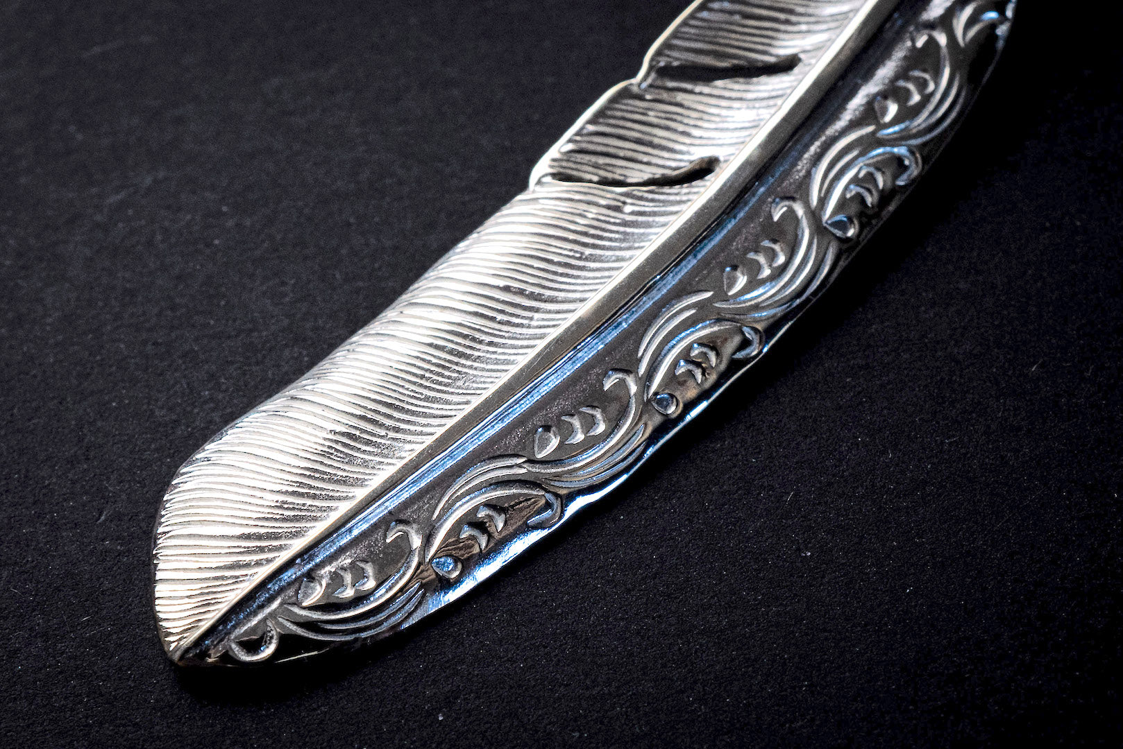 First Arrow's Large "Cloudy" Silver Pendant Limited Edition (CR-001)