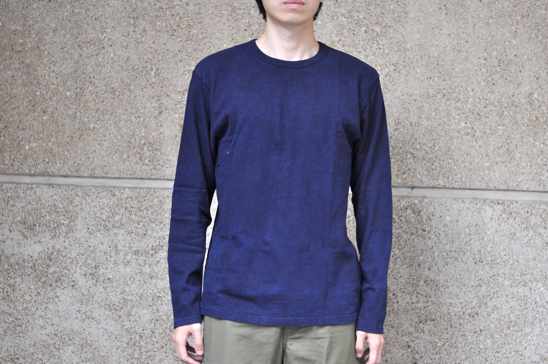 UES 9.5oz "NO.8 Slub Nep" Heavyweight L/S Plain Tee (Grand Indigo)