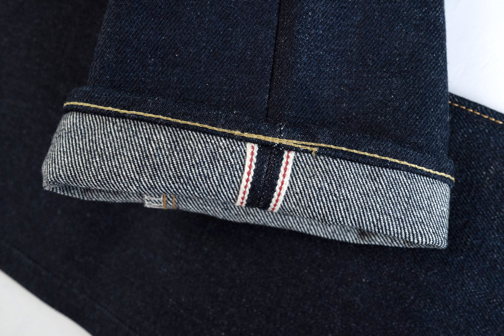 Iron Heart 777S-UHR 21/23oz Denim (Super Slim Tapered Fit)