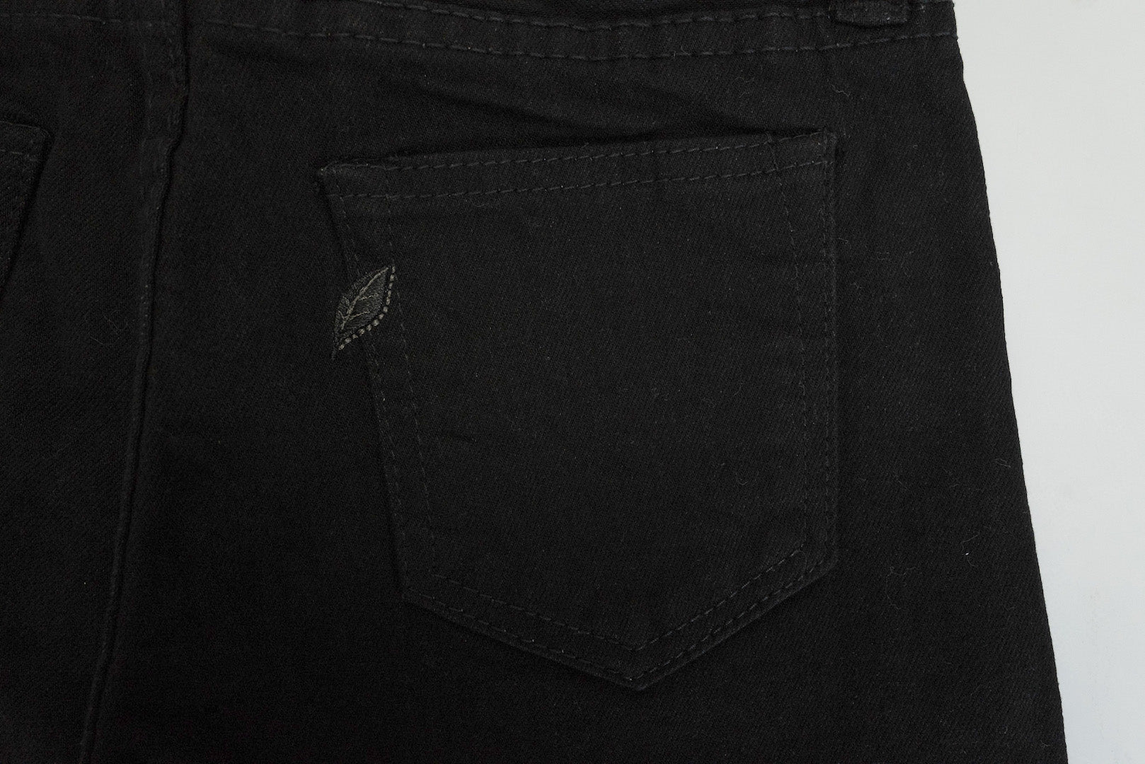 Pure Blue Japan 12oz Stretch Lady Jeans (Pure Black)