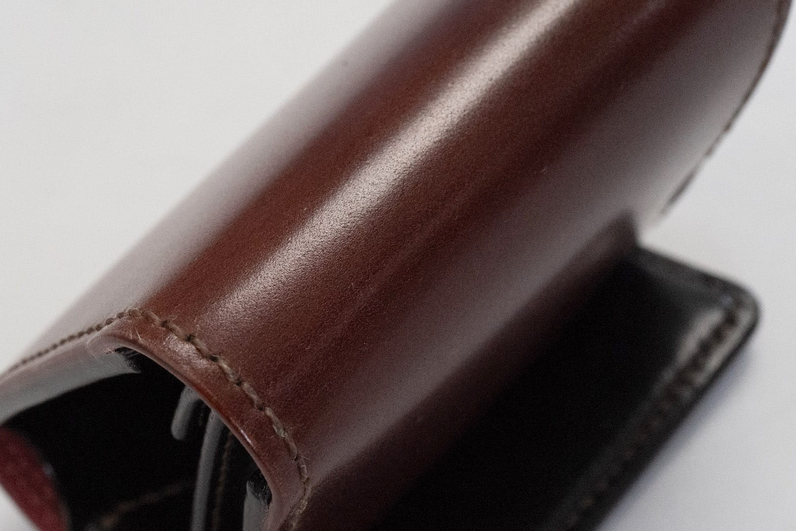 The Flat Head Cordovan Trifold Mini Wallet (Whiskey Brown)
