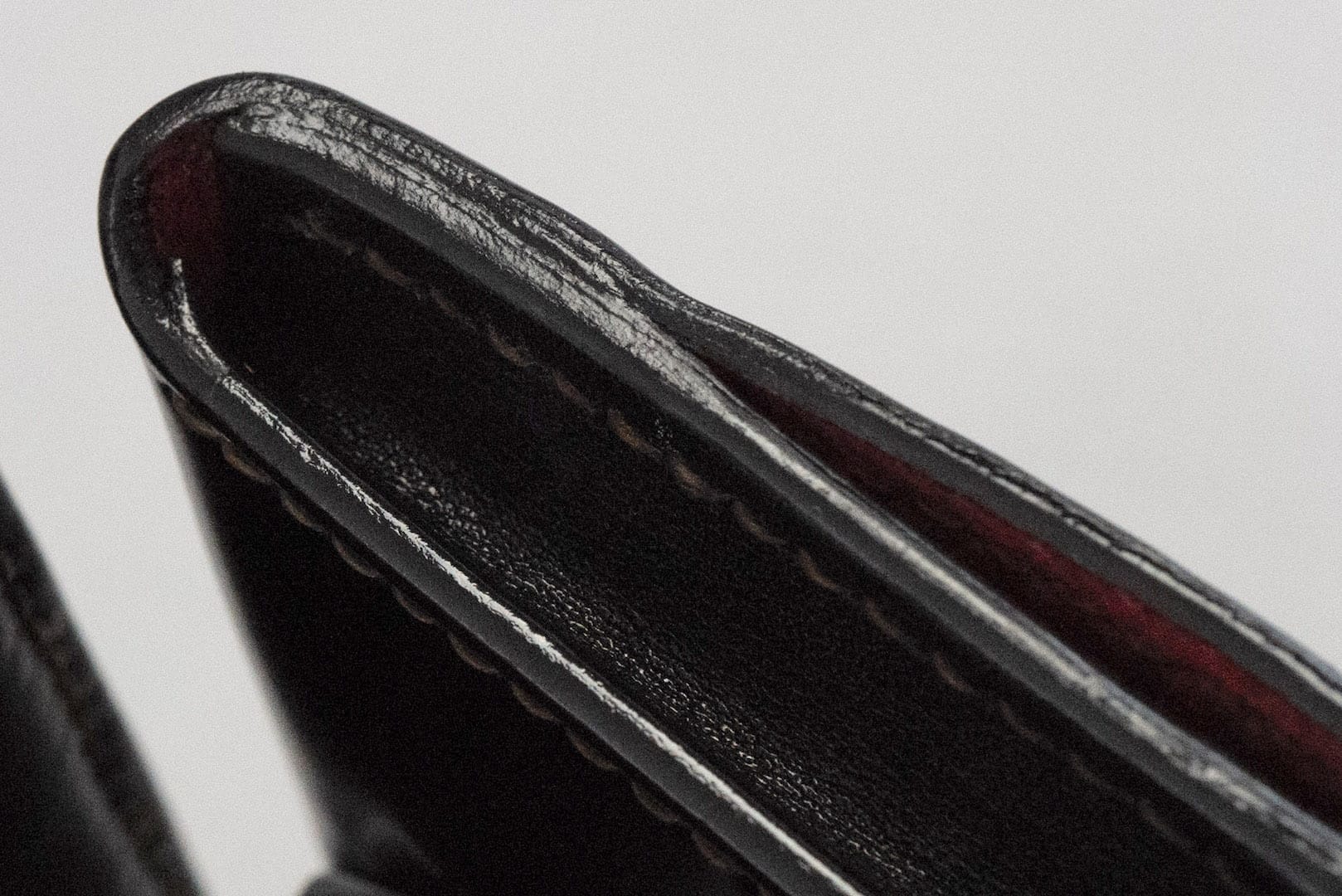 The Flat Head Cordovan Trifold Mini Wallet (Solid Black)