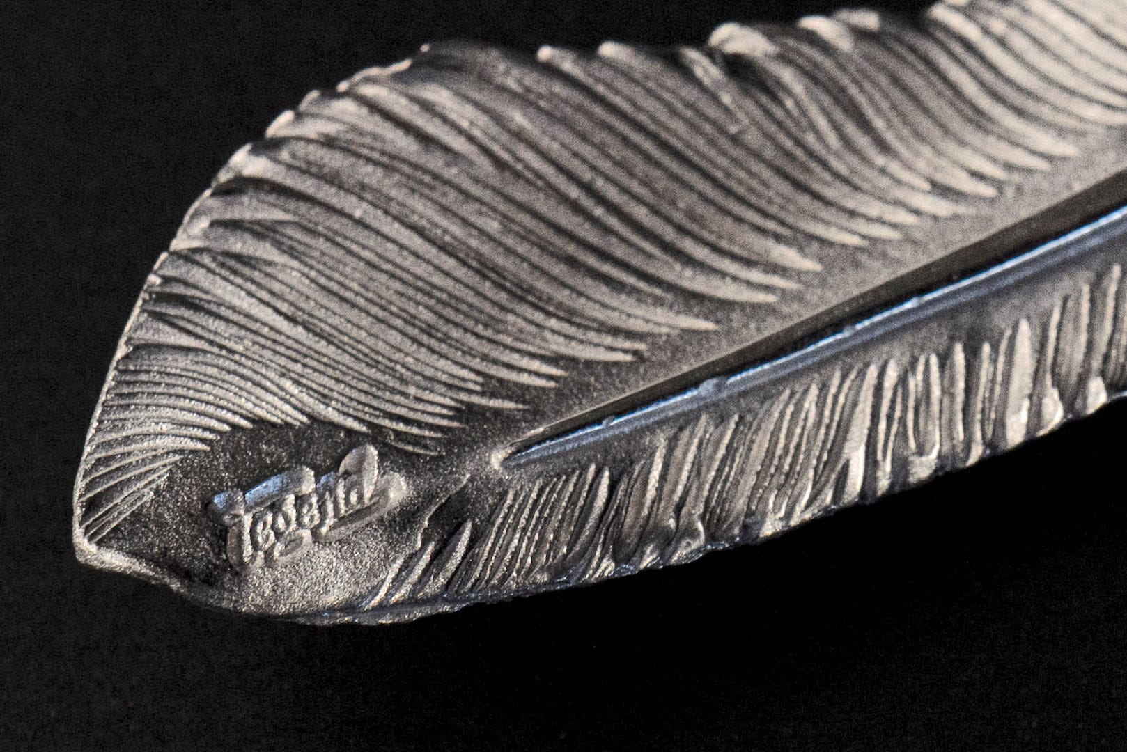 Legend "Ultra-Large Feather" Pendant With 22K Gold Emblem (Special Edition)