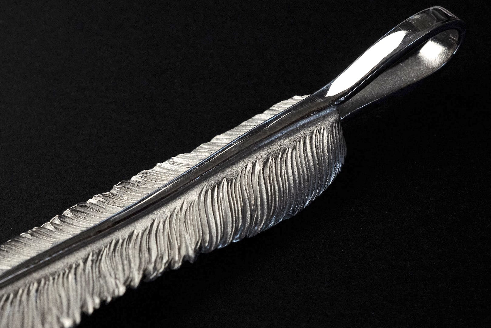 Legend "Ultra-Large Feather" Pendant With 22K Gold Emblem (Special Edition)