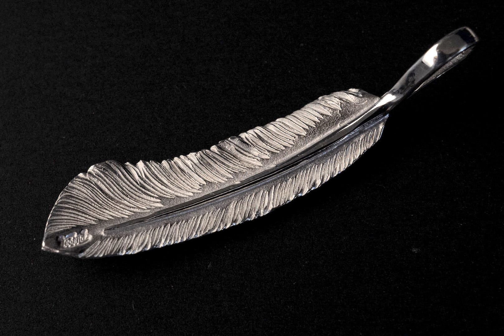 Legend "Medium Feather" Pendant with 22k Gold Emblem (Special Edition)