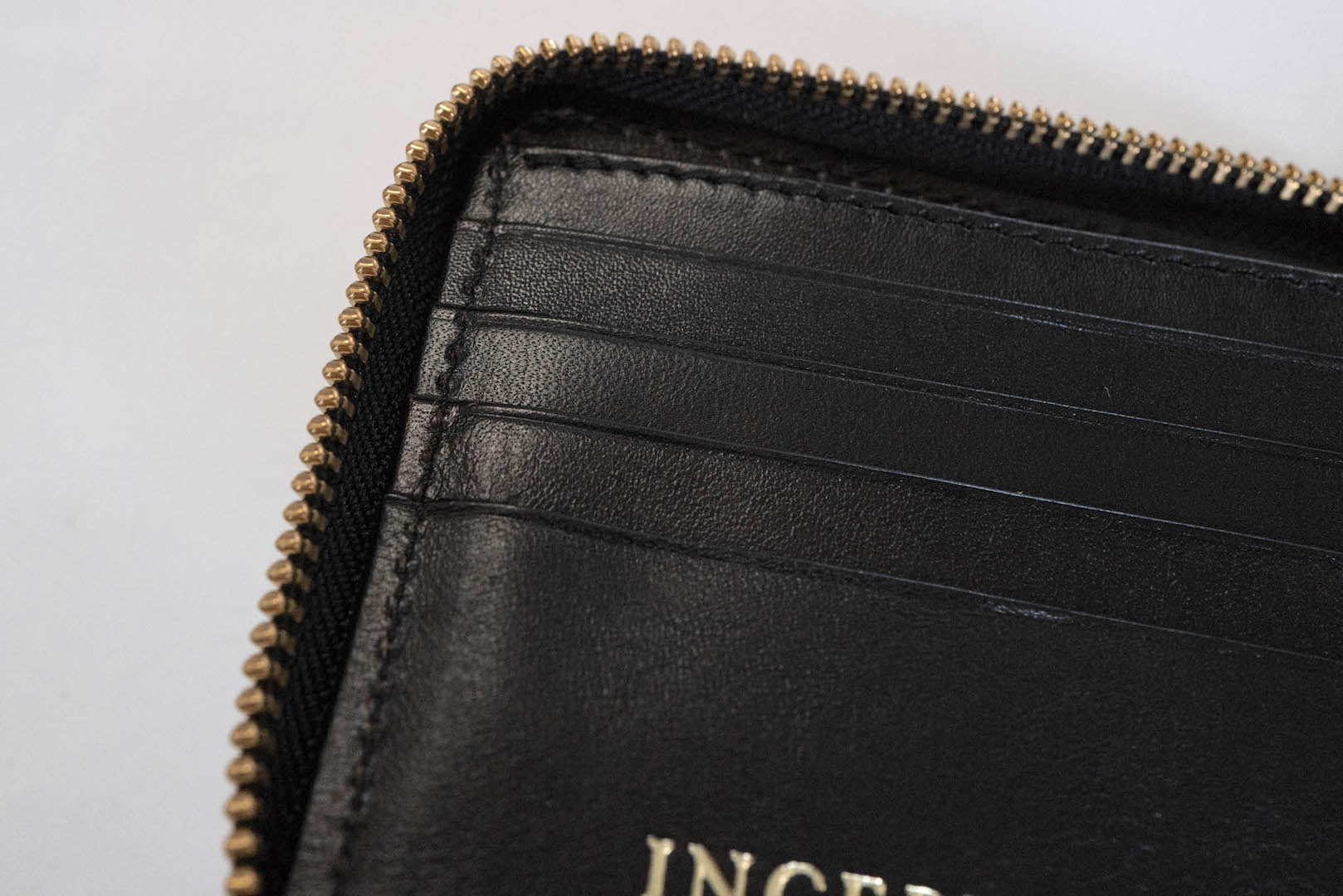 Inception by Accel Co. Horsehide Round Short Wallet (Black Tea-core)