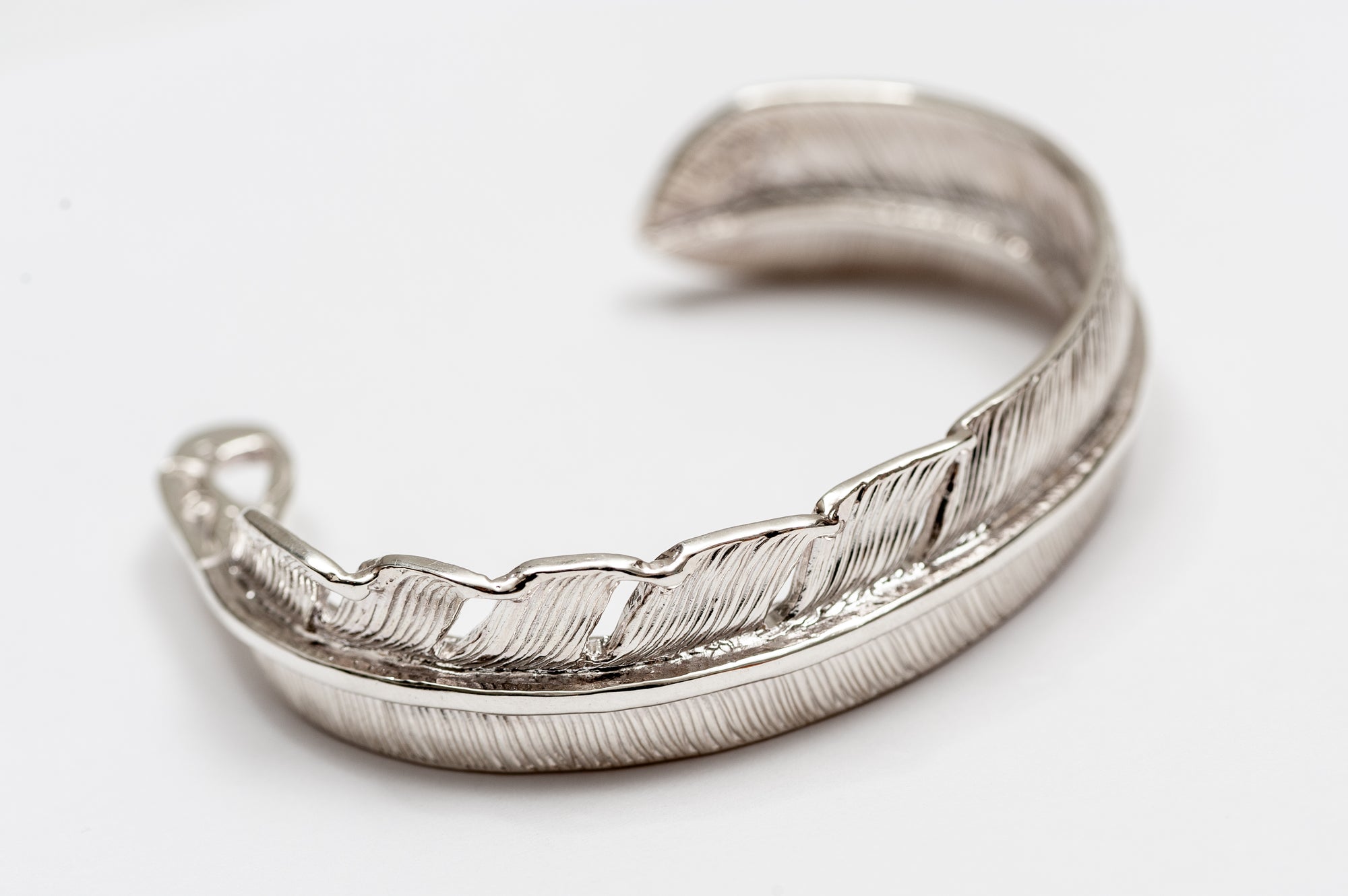 First Arrow's Large Feather Bangle (BR-105)