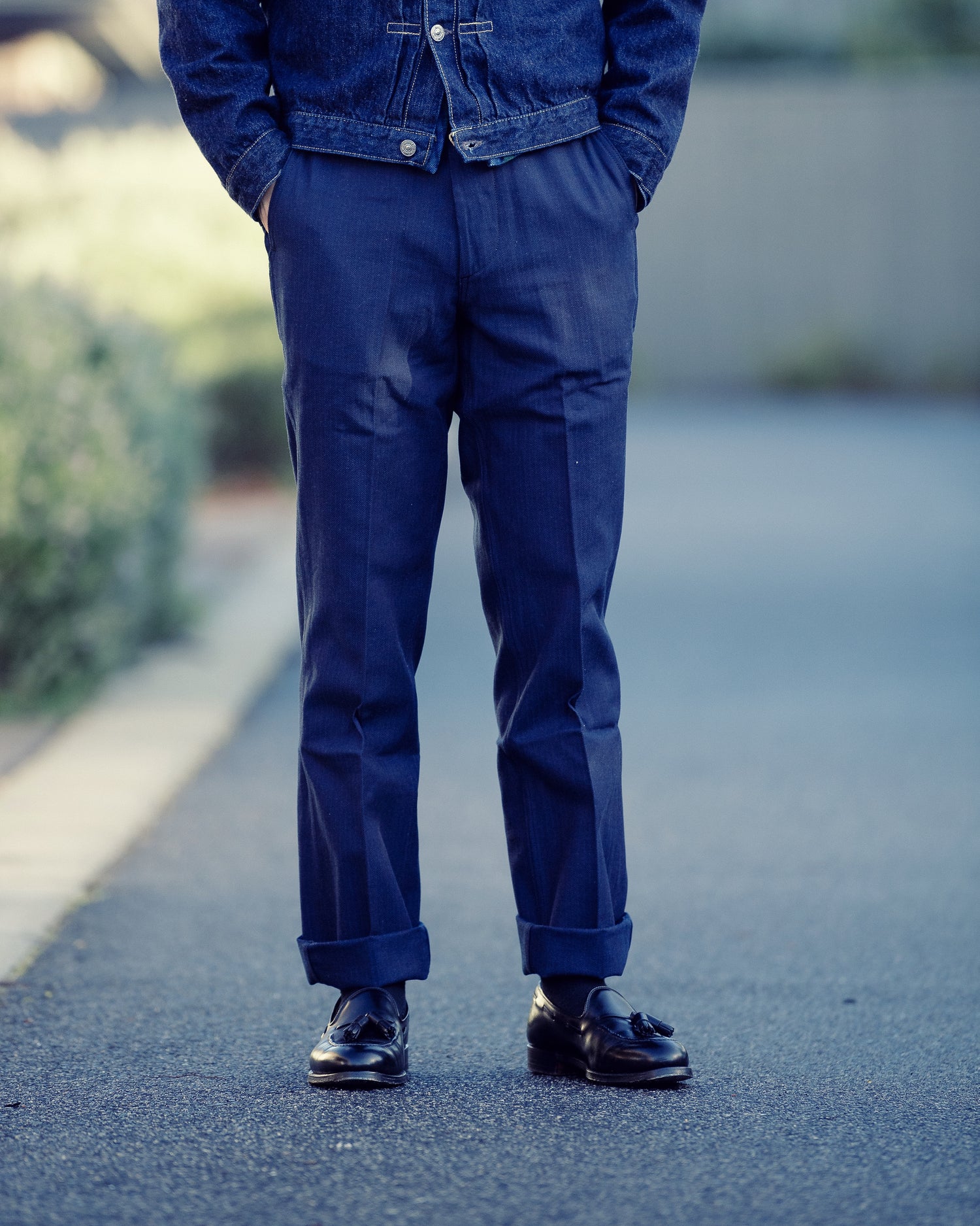 BONCOURA '41 INDIGO HBT CHINOS (RELAX TAPERED FIT)