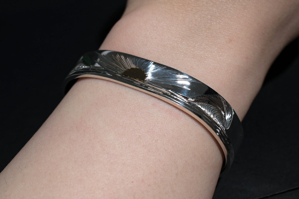The One OCEAN 12mm “Rising Sun” Bangle with 18K Solid Gold Sun