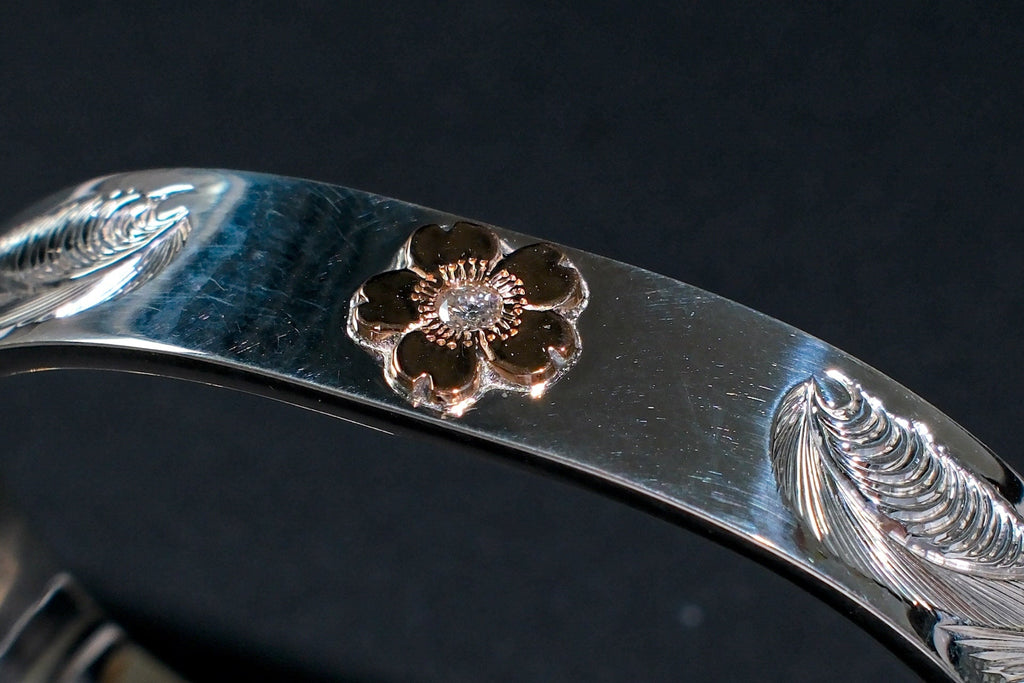 The One OCEAN 12/8mm "Pink Sakura" Bangle with Diamond (Spring Limited Edition)