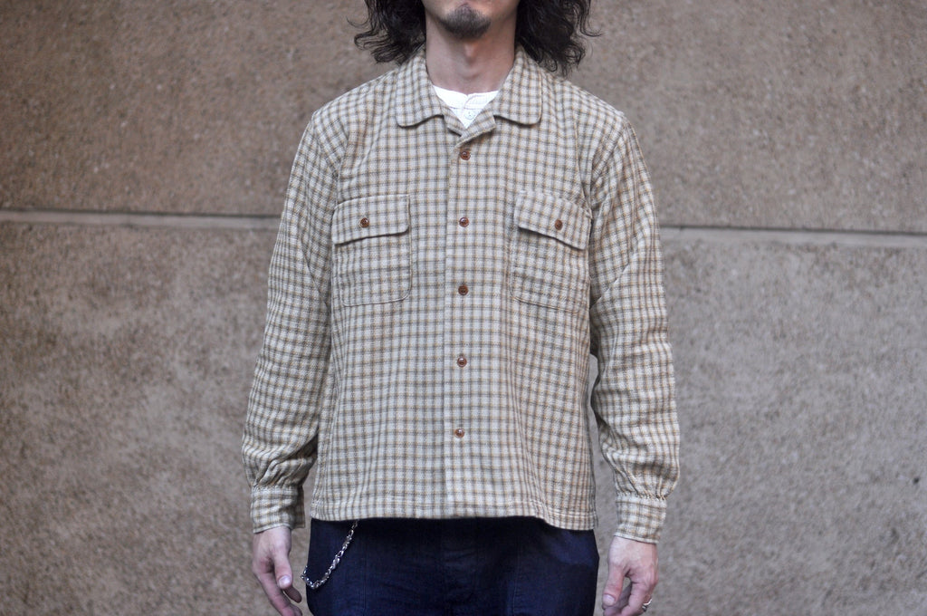 Maru Sankaku Peke by SDA Open Collar Textured Check Workshirt (Sand Beige)
