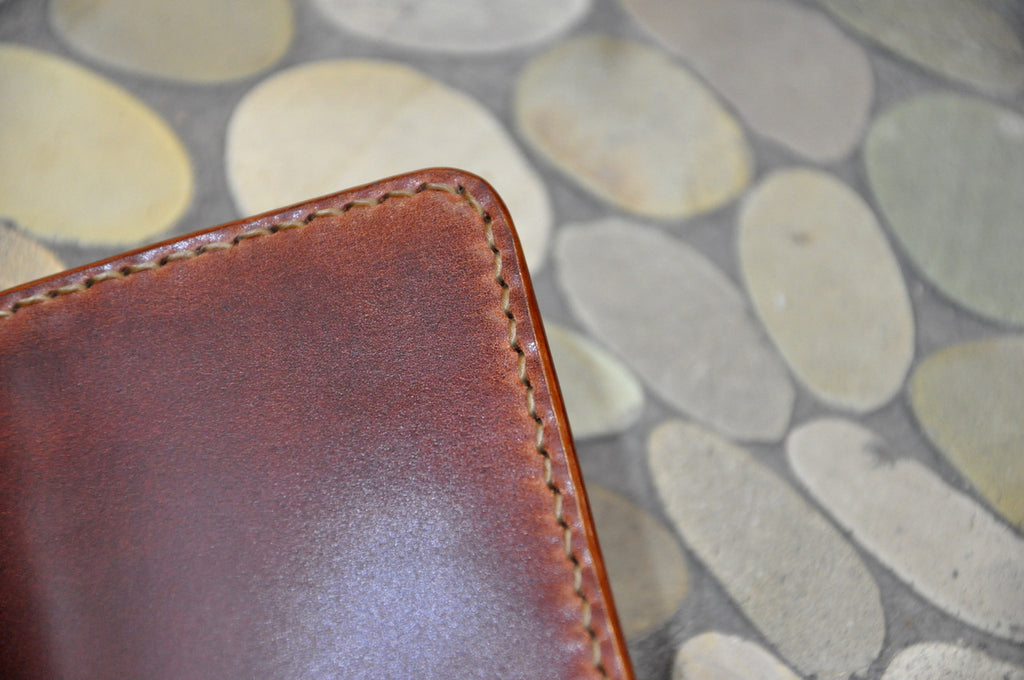 The Flat Head Cordovan Mid Wallet (Whisky)