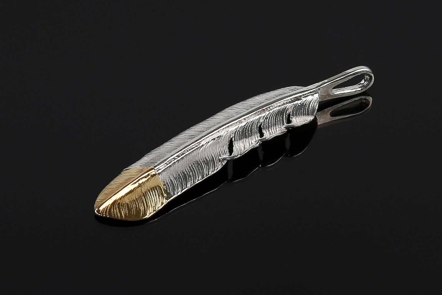 First Arrow’s Large Quarter 18k Gold Feather Pendant (P-474)