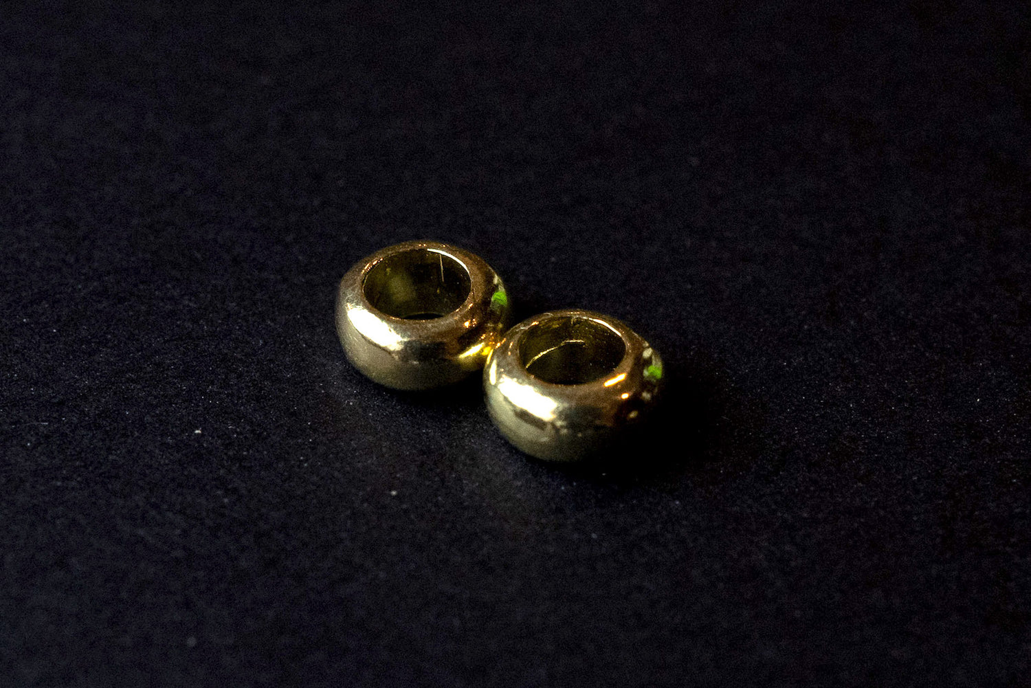 First Arrow's 18K Gold 'Flat Rounded' Bead (O-219)