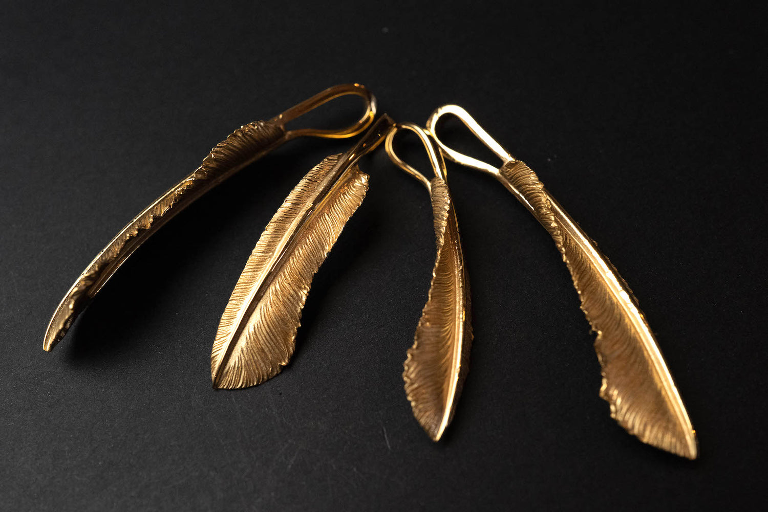 LEGEND 22K GOLD ULTIMATE FEATHER PENDANT